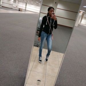 Meet your Posher, Chiquitia